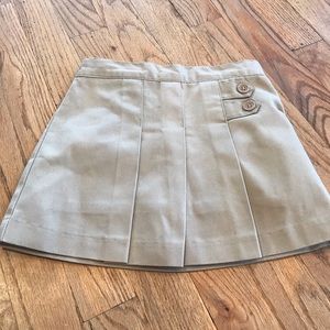 🌼🌼Skort classroom size 3T